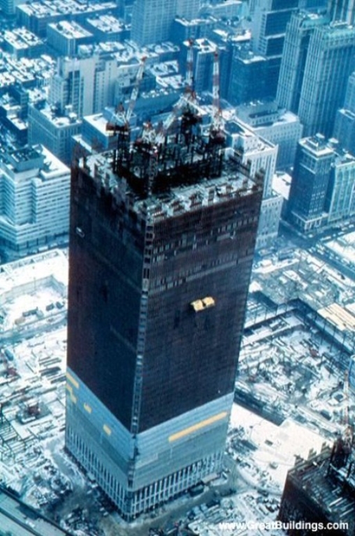 WTC_Twin_Tower_steel_construction.jpg